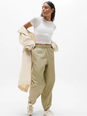 NWT Athleta Daybreak Mid‎ Rise Parachute Balloon Pants in Tan White Medium Tall thumbnail 13