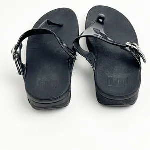 FIT FLOP Black Silver Buckle Thong Flip Flops 8 Beach Summer Spring thumbnail 8