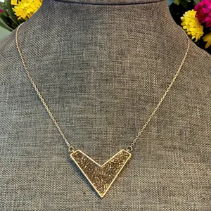 Jessica Simpson Gravel Chevron Necklace thumbnail 2