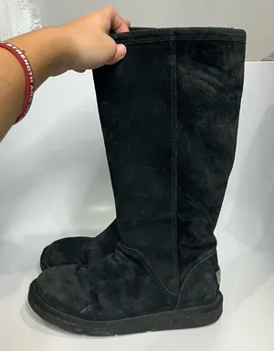 UGG Australia greenfield boots black‎ leather side zipper closure women’s size 7 thumbnail 1