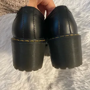 Dr. Martens Womens Leona Lo black vintage smooth heeled shoes thumbnail 11