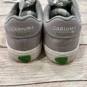 Cariuma NAIOCA Low Top Sneakers Gray Canvas Lace Up ‎ Women's Size 8 thumbnail 2