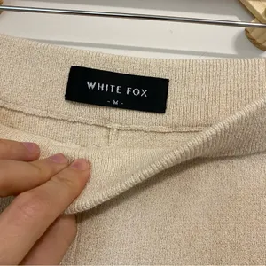 White Fox Beige Flare Leg Pull On Lounge Pants size Medium thumbnail 5