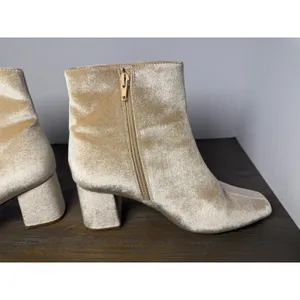 Journee‎ Collection Hazara Velvet Square Toe Ankle Boots Tan Size 10 thumbnail 5