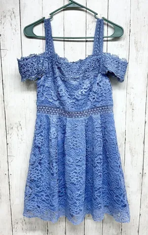 Francesca’s Dress Women Size M Periwinkle Off‎ Shoulder Blue Lace Mini Fairy thumbnail 1