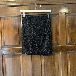 NWT Divided by‎ H&M Black Fully Lined Sequin Skirt Size Small Elastic Waist thumbnail 3