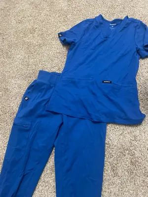 Jaanuu Scrub Set thumbnail 1