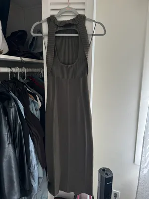 EXPRESS Cocktail Dress thumbnail 4