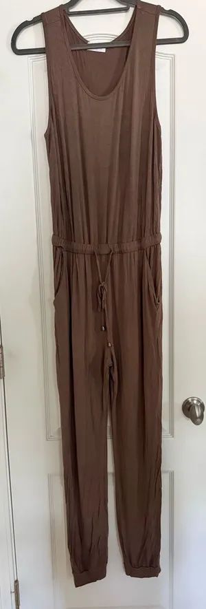 Jumpsuit  thumbnail 1