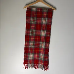Gap Made In Italy Red Plaid‎ Wool Rectangular Fringe Scarf Unisex thumbnail 2