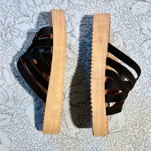 Musse & Cloud Black Suede Crisscross Platform Slide Sandals Sz 41 US 10 🧡 thumbnail 6