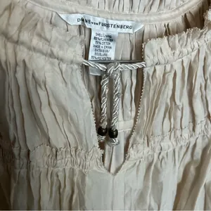 Diane Von Fustenberg Ruffle Pleated Cottagecore Cream Puff Sleeve Blouse Size 0 thumbnail 2