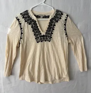 Lucky Brand Long Sleeve Blouse Women’s Size M Embroidered V-Neck(A653) thumbnail 1