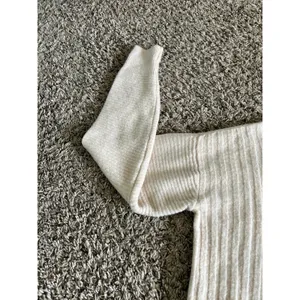 Time and Tru Women's Cream Pull Over Turtleneck Sweater Size Medium‎ thumbnail 3