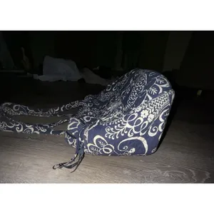 Vera Bradley Navy And White Floral Print Twirly Bird Pattern Zip Up Tote Bag thumbnail 6