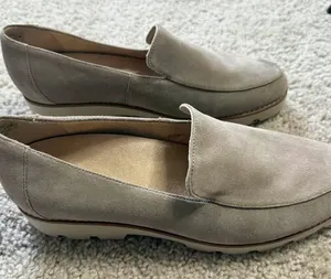 Vionic Kensley slip-on loafers Women’s 9.5 thumbnail 1