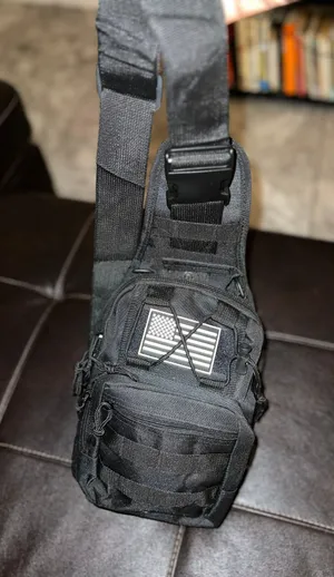 Tactical Sling Carry Tote. Black thumbnail 2