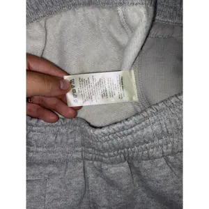 Daily Practice by Anthropologie Gray Shimmer Fleece Jogger Sweatpants Size M thumbnail 10