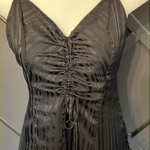 SHEIN Ruched Front Dress Size Large thumbnail 3