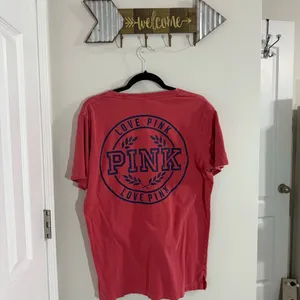 PINK by Victorias Secret Graphic Women’s T-Shirt Size Medium thumbnail 4
