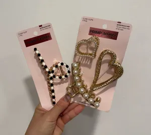 Primp Scunci by Conair Pearl Hair Claw Clips Bundle thumbnail 1