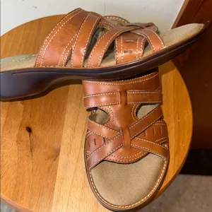 Dr. Scholl's women’s Brown Sandals thumbnail 4