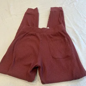 Alo Yoga Muse Sweatpants Dark Mauve XS women thumbnail 9