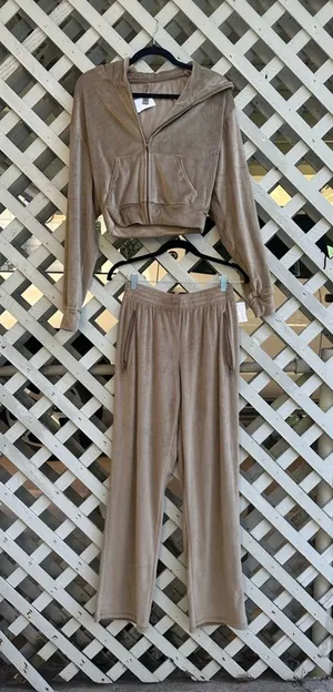COPY - Skims Velour Set thumbnail 1