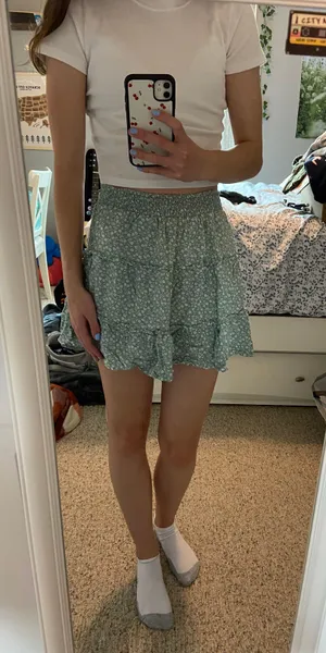 Hollister High Rise Floral Skirt thumbnail 1