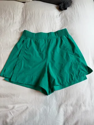 Lululemon Stretch Woven Relaxed-Fit High-Rise Short 4" thumbnail 13