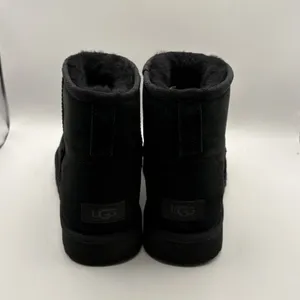 UGG Classic Mini II Boot Black Women's Size‎ 11- 1016222-BLK thumbnail 3