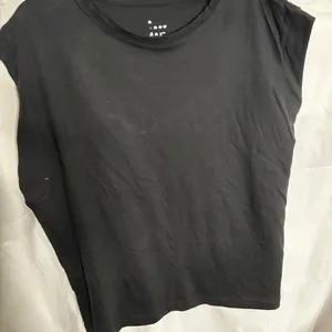 A New Day Black Muscle Tank Crop Top XL thumbnail 1