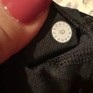 Lululemon Soul Cycle Black Silver Sportsbra Racerback Top 6 thumbnail 5