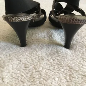 ‎Dress Barn Walda snake skin heels size 6 thumbnail 5