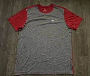 Nike Shirt thumbnail 1