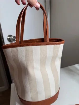 Universal Threads Bucket bag thumbnail 2