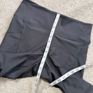 Old Navy Women’s Powersoft High Rise 7/8 Leggings Pockets in Black L thumbnail 12