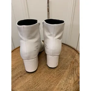 SHEIN Women's White‎ Ankle Booties Size 10 Block Heel Casual thumbnail 4
