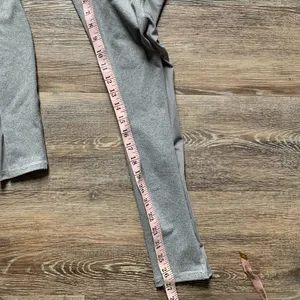 Fabletics Light Gray Leggings M thumbnail 7