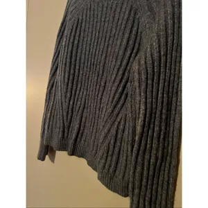 A New Day Grey Woman’s Sweater Size Medium thumbnail 2