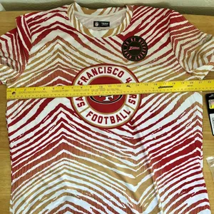 NWT NFL SAN FRANCISCO 49ERS Zubaz Zebra 2 Team Color Circle Logo T-Shirt XL thumbnail 6