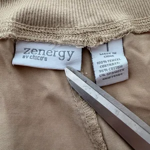Zenergy by Chico’s beige cargo capri pants thumbnail 6