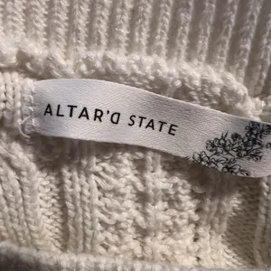 Altar'd State Women’s Cable Knit‎ Top XS Cropped Boxy thumbnail 3