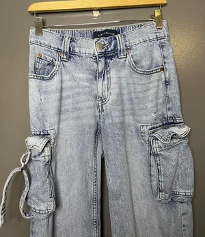 Aeropostale Cargo Jeans Womens XS Light Wash Blue Low Rise Straight Ruffle Denim thumbnail 1