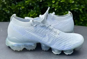 Nike Air Vapor Max 3.0 White/Pure Platinum/ Metallic Silver Women’s Size 8.5 thumbnail 4