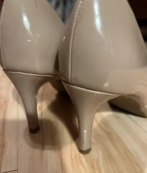 Bandolino Nude Patent Leather Heels thumbnail 7