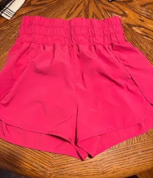 New in pink shorts Size L thumbnail 1