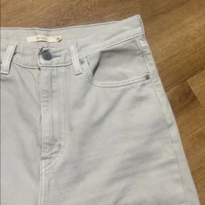 Levi's Women's High Loose Jeans in Mushrooms Grey‎ Size 28 thumbnail 4