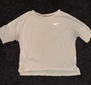 Nike Workout Shirt thumbnail 1