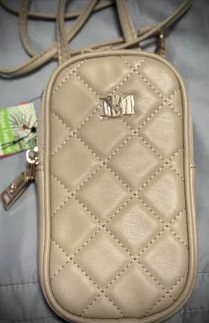 Badgley Mischka Beige Crossbody Quilted Phone Bag. BNWT thumbnail 1